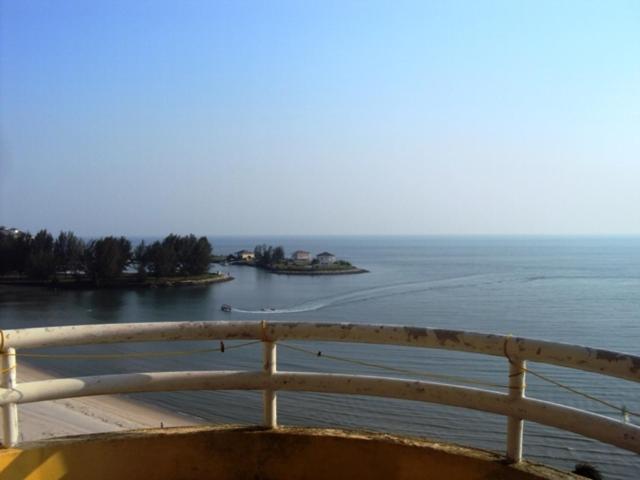 Holiday Condo @Pantai Ria Port Dickson Esterno foto